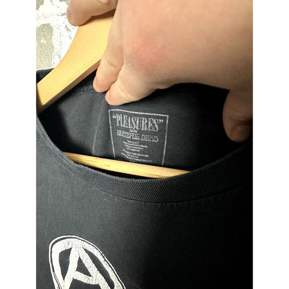 Pleasures X Grateful Dead Dead Crew Collab Shirt Size Large - Picture 4 of 5